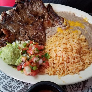 Arturo's Mexican Restaurant - Carne asada, beans and rice - Mexican Near Me - Irving, Texas