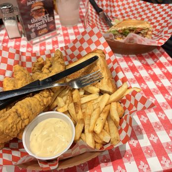 Chip's Old Fashioned Hamburgers - Steak Fingers Basket - Fish & Chips Near Me - Plano, Texas