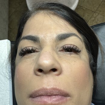 Kelly's Eyelash Extensions - Hybrid lash extensions - Eyelash Service Near Me - Tampa, Florida Kelly's Eyelash Extensions - Hybrid lash extensions - Eyelash Service Near Me - Tampa, Florida