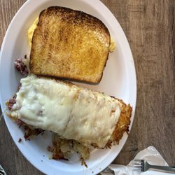 Dilbert's - Stuffed hashbrown