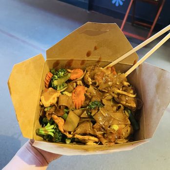 Khao Moo Dang - Thai Near Me - Portland, Oregon