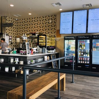 Heirloom Craft Kitchen - New American Near Me - Indio, California