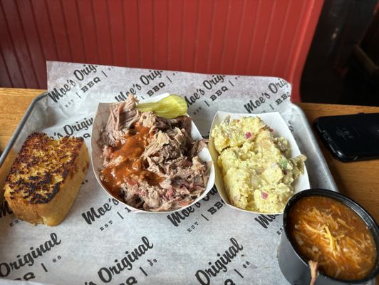Moe's Original BBQ by null