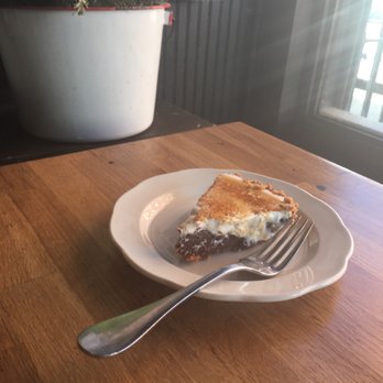 Pie Corps - S'mores pie! - Desserts Near Me - Brooklyn, New York