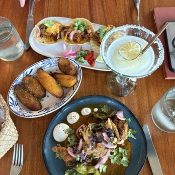 Casa Cami - Chicken, plantains, and tacos - Breakfast & Brunch Near Me - Tampa, Florida Casa Cami - Chicken, plantains, and tacos - Breakfast & Brunch Near Me - Tampa, Florida