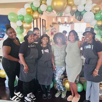 Sister Sister Soulfood - Me and my daughter in the the middle and the staff of Sisiter Sister Soulfood on both sides. - Soul Food Near Me Sister Sister Soulfood - Me and my daughter in the the middle and the staff of Sisiter Sister Soulfood on both sides. - Soul Food Near Me