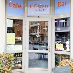 Osbili - Eingang vom Café ILOstan