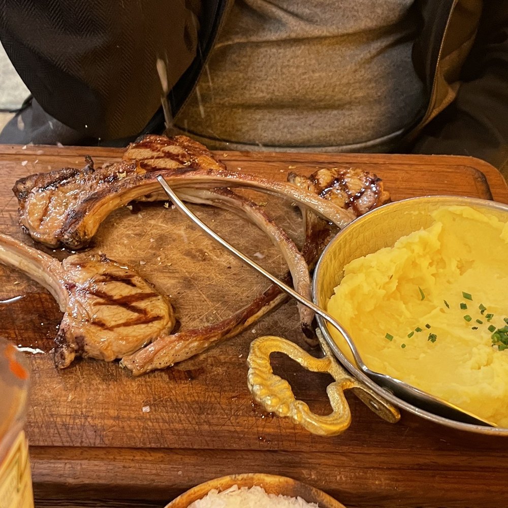 Nusr-Et Steakhouse - Steakhouses Near Me - Istanbul, 34 Nusr-Et Steakhouse - Steakhouses Near Me - Istanbul, 34