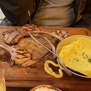 Nusr-Et Steakhouse - Steakhouses Near Me - Istanbul, 34 Nusr-Et Steakhouse - Steakhouses Near Me - Istanbul, 34