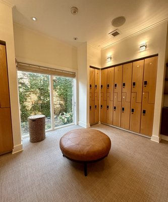 LakeHouse Spa by null