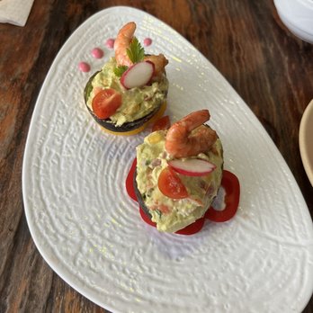 Pink Lobster - Shrimp Avocado - Seafood Near Me - Tulum, ROO