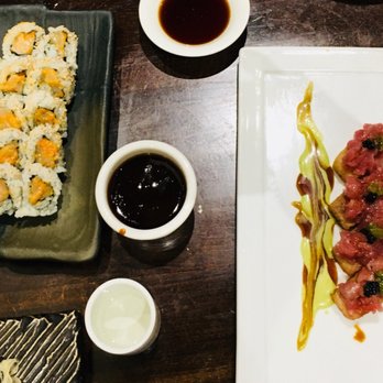 Sushi Hiro - Spicy scallop roll (left) toro crispy rice special (right) - Japanese Near Me - Las Vegas, Nevada Sushi Hiro - Spicy scallop roll (left) toro crispy rice special (right) - Japanese Near Me - Las Vegas, Nevada