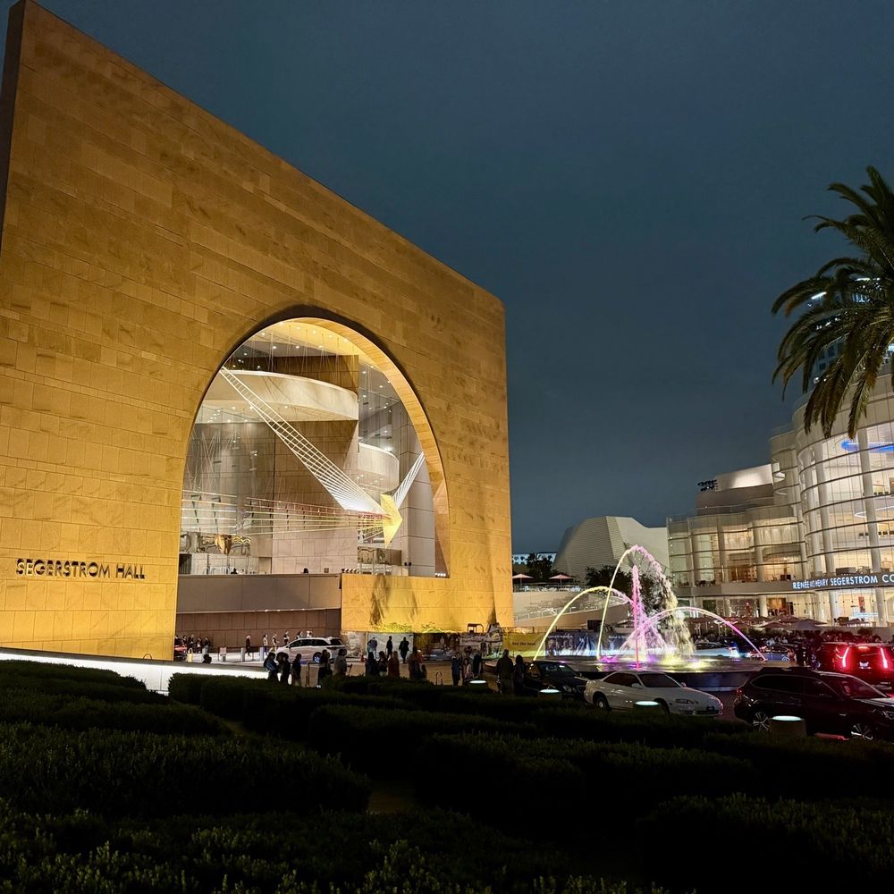 Segerstrom Center for the Arts - Outside after the show - Performing Arts Near Me - Costa Mesa, California