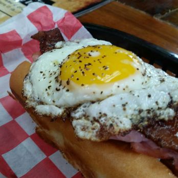 buldogies - Sundance Dog - Hot Dogs Near Me - Conroe, Texas