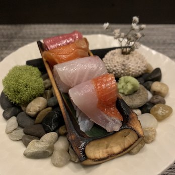 Mako - Bottom to top Kinmedai, shima-aji, zuke sake, chutoro - Sushi Bars Near Me - Chicago, Illinois Mako - Bottom to top Kinmedai, shima-aji, zuke sake, chutoro - Sushi Bars Near Me - Chicago, Illinois