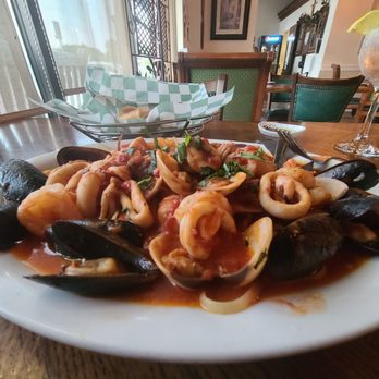 La Piazza Italian Restaurant - Zuppa de pesce. Very filling. - Italian Near Me - Raleigh, North Carolina