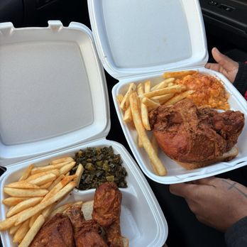 Gus's World Famous Fried Chicken - 2 Piece White Plate 3 Piece Dark Plate - Chicken Shop Near Me - Dallas, Texas