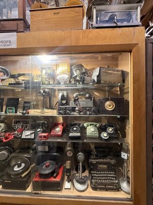 Apex Electronics/Apex Surplus Corporation by null