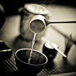 Luciole - Accessoires anciens pour le cha no yu en provenance directe de Kyoto.