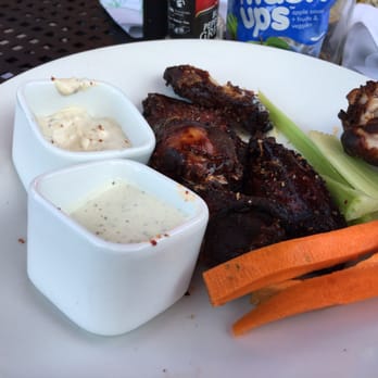 Red Crown Quality Eats - Smoked chicken wings - American Near Me - Grosse Pointe Park, Michigan
