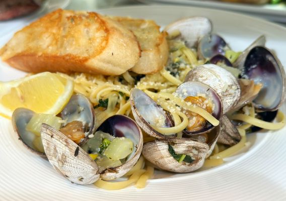 Blue Heron Kitchen and Bar by null