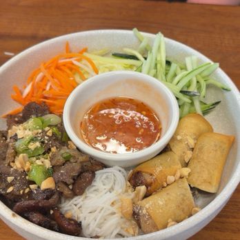 Soup & Sip - V1- grilled pork and egg roll vermicelli salad - Vietnamese Near Me - West Valley City, Utah Soup & Sip - V1- grilled pork and egg roll vermicelli salad - Vietnamese Near Me - West Valley City, Utah
