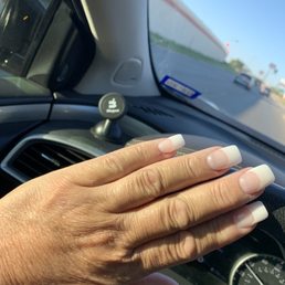 They do gorgeous nails!