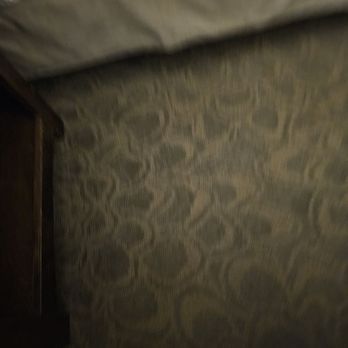 Prestige Inn - Floor is old dirty dont go barefoot - Hotels Near Me - Nelson, British Columbia