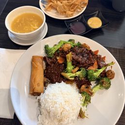 Beef and broccoli lunch special