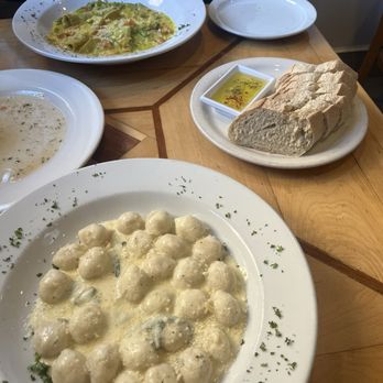 Il Farro - Pumpkin gnocchi and saffron spinach ravioli - Italian Near Me - Newport Beach, California Il Farro - Pumpkin gnocchi and saffron spinach ravioli - Italian Near Me - Newport Beach, California