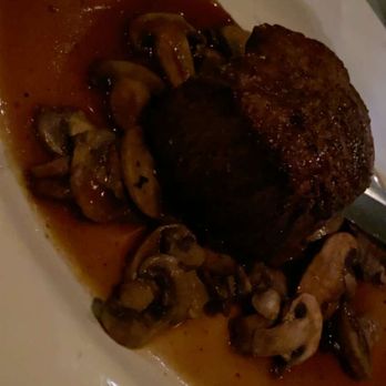 Carmine's - Italian Near Me - Chicago, Illinois