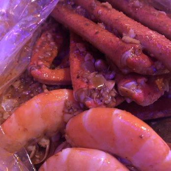 Shaking Crab - Clifton - 1lb 1 lb. Shrimp and 1 lb. Snow Crab Legs Combo - Seafood Near Me - Clifton, New Jersey Shaking Crab - Clifton - 1lb 1 lb. Shrimp and 1 lb. Snow Crab Legs Combo - Seafood Near Me - Clifton, New Jersey