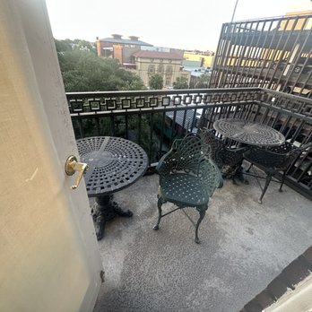 Planters Inn - This is not like their website balcony photo - Hotels Near Me - Savannah, Georgia Planters Inn - This is not like their website balcony photo - Hotels Near Me - Savannah, Georgia
