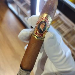 Elgin Cigar and Art - Premium cigars