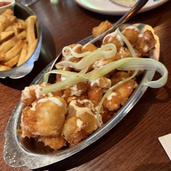 The Duck Inn - Fried Cheese Curds! - Cocktail Bars Near Me - Chicago, Illinois