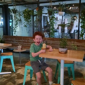 Cielito Artisan Pops - cute decor - Ice Cream & Frozen Yogurt Near Me - Miami, Florida