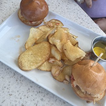 Lighthouse - Lobster Roll - Breakfast & Brunch Near Me - Newport Beach, California