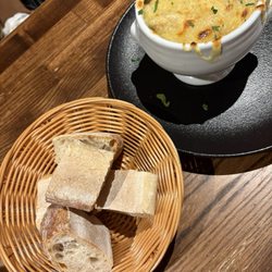 Le Pique Assiette - Baugette and soup