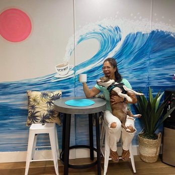 Da' HI Brew - Surf artwork at Da Hi Brew and a quad latte with a cute dog - Coffee & Tea Near Me - Honolulu, Hawaii