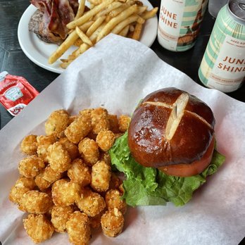 Cleo's Bar & Grill - Beyond burger and tator tots - American Near Me - Chicago, Illinois Cleo's Bar & Grill - Beyond burger and tator tots - American Near Me - Chicago, Illinois