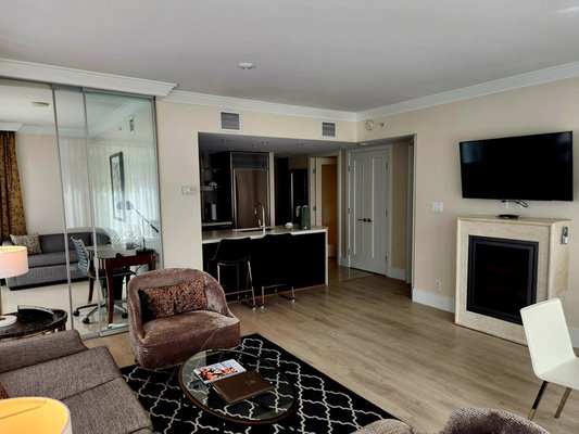 L'Hermitage Vancouver by null