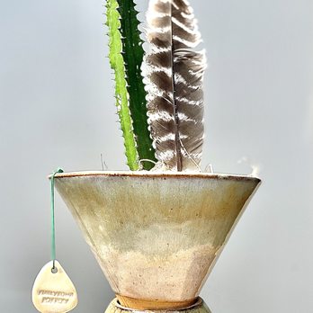 Funkytown Pottery - Art Galleries Near Me - Cambria, California