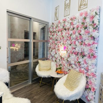 HairGurubyAna - Suite - Hair Stylists Near Me - Valrico, Florida HairGurubyAna - Suite - Hair Stylists Near Me - Valrico, Florida