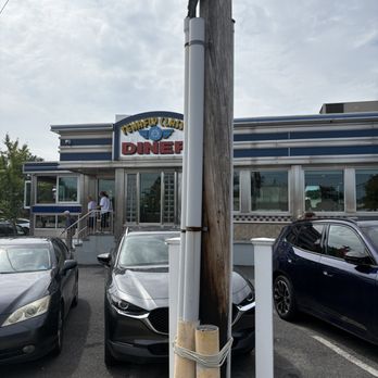 Tenafly Classic Diner - Diners Near Me - Tenafly, New Jersey Tenafly Classic Diner - Diners Near Me - Tenafly, New Jersey