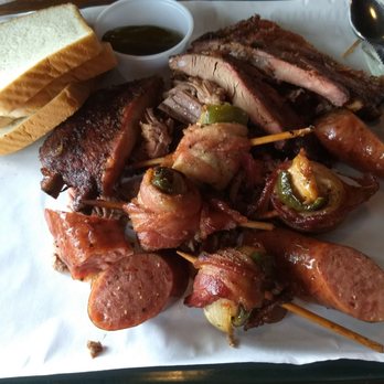 Hard Eight BBQ - Pile of meat - Barbeque Near Me - Roanoke, Texas