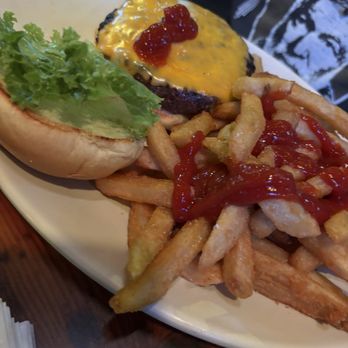 Muddy Waters - Burger & fries - American Near Me - Deerfield Beach, Florida Muddy Waters - Burger & fries - American Near Me - Deerfield Beach, Florida