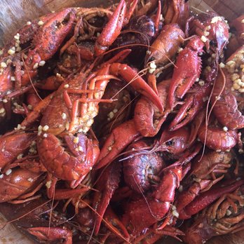 Hank's Crawfish - 3 Pounds of EXTRA Spicy crawfish with garlic. - Cajun/Creole Near Me - Houston, Texas