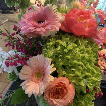 Gregory's Fine Floral - Florists Near Me - Prairie Village, Kansas