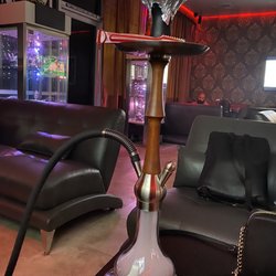 Deluxe Hookah Lounge - Lemon mint, double apple, and pomegranate!