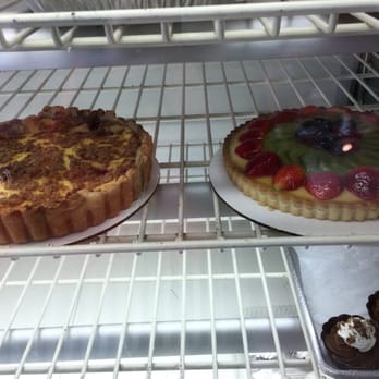 Signature Desserts - Sour cream custard and fruit tart - Bakeries Near Me - Pittsburgh, Pennsylvania Signature Desserts - Sour cream custard and fruit tart - Bakeries Near Me - Pittsburgh, Pennsylvania